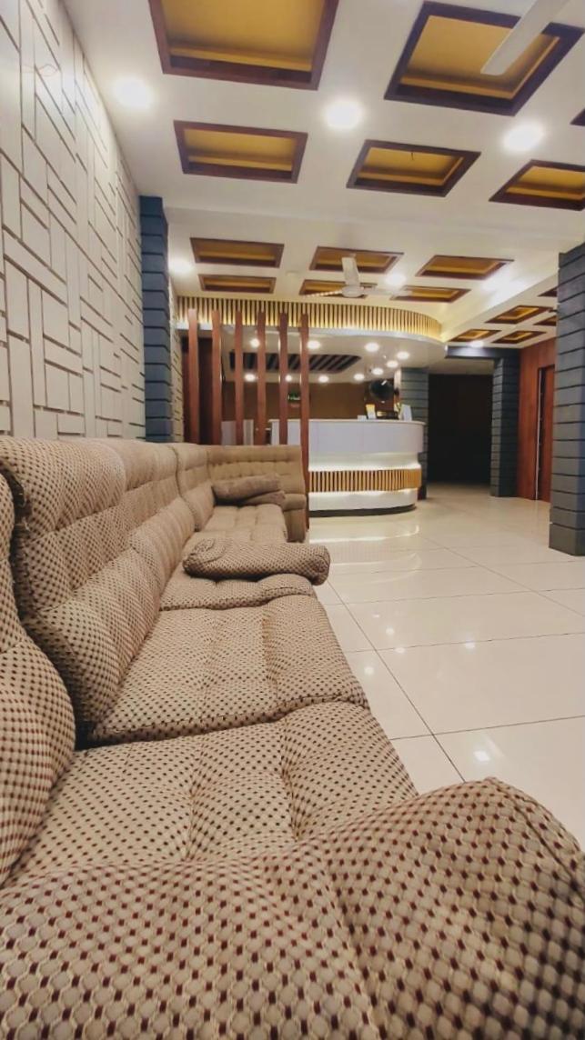 Hotel Royal Wings Elūr Kültér fotó